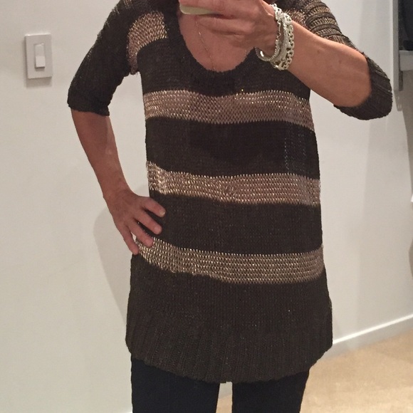 Svee knit top with sheer black back - Picture 2 of 8